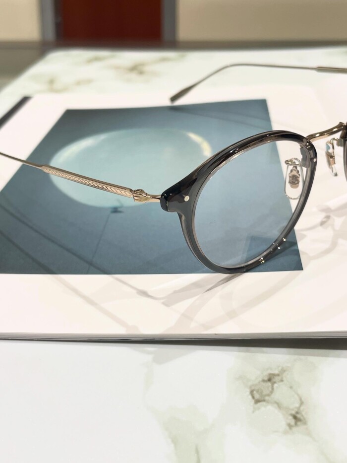 【EYEVAN】人気の高いコンビネーションフレームが再入荷！