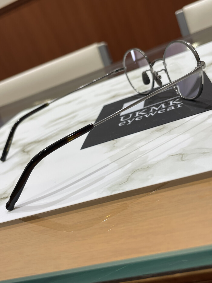 【UKMK eyewear】美しい色使いのメタルフレーム!