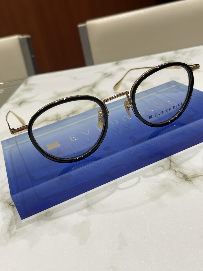 【EVE un BLUE】小ぶりなコンビネーションフレーム！