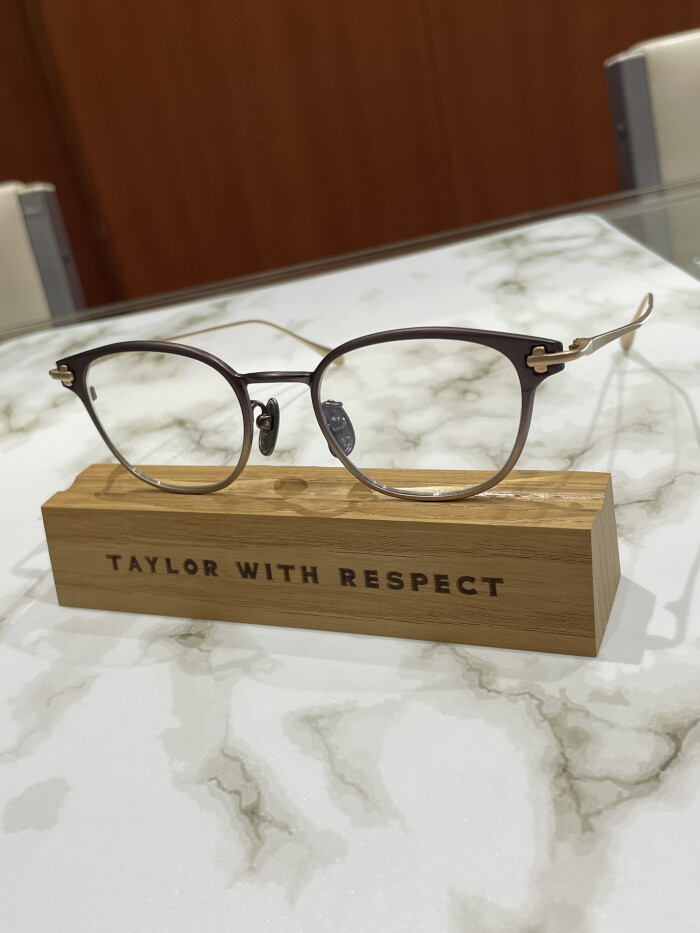 【TAYLOR WITH RESPECT】マットカラーのお洒落なメタルフレーム！