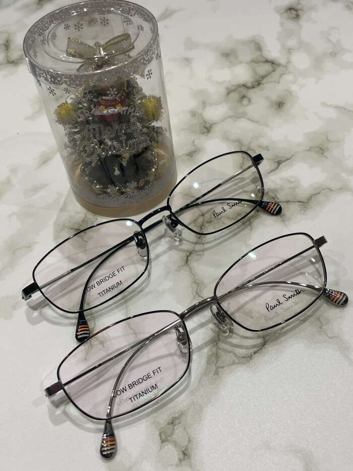 【Paul Smith】シンプルなスクエアメタルフレーム！