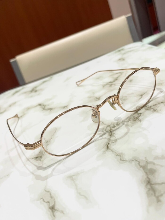 【FN/FOUR NINES】シンプルで使いやすいデザインのメタルフレーム!