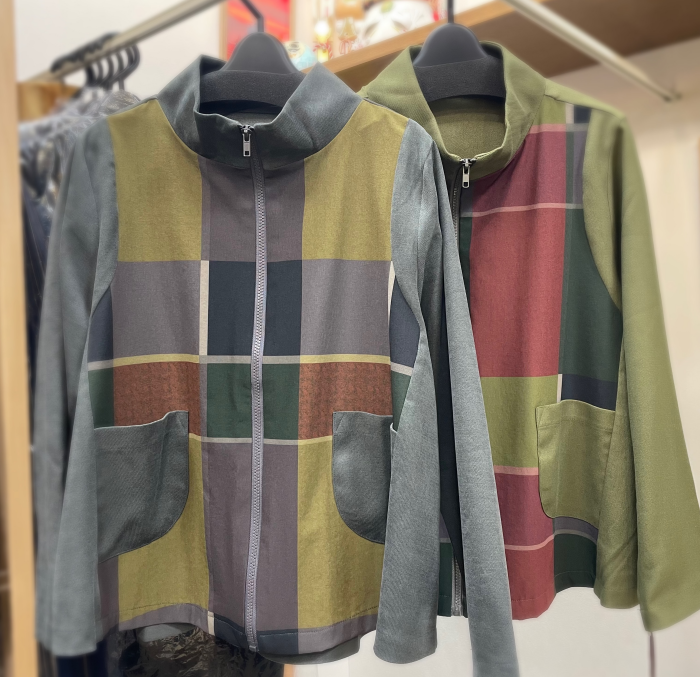 チェック柄 ジャケット入荷しました🍁