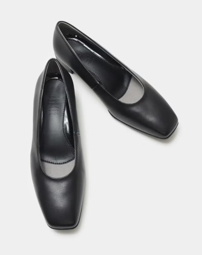 ブラックパンプス特集👠第一弾❣️