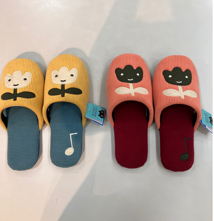 新入荷スリッパ