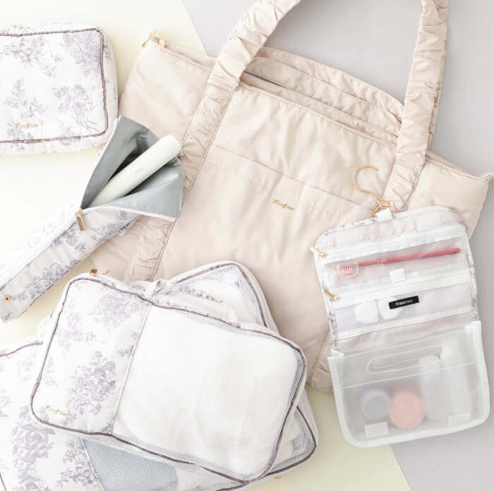 【SALE!】トラベルグッズ👜💛