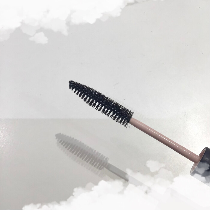  【人気急上昇中！】 パリパリにならないUNOVEヘアスティック 🪄🎀