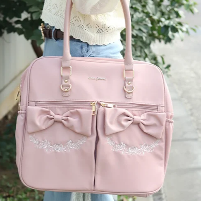 【本日入荷】撥水仕様のフェミニンバッグ♪