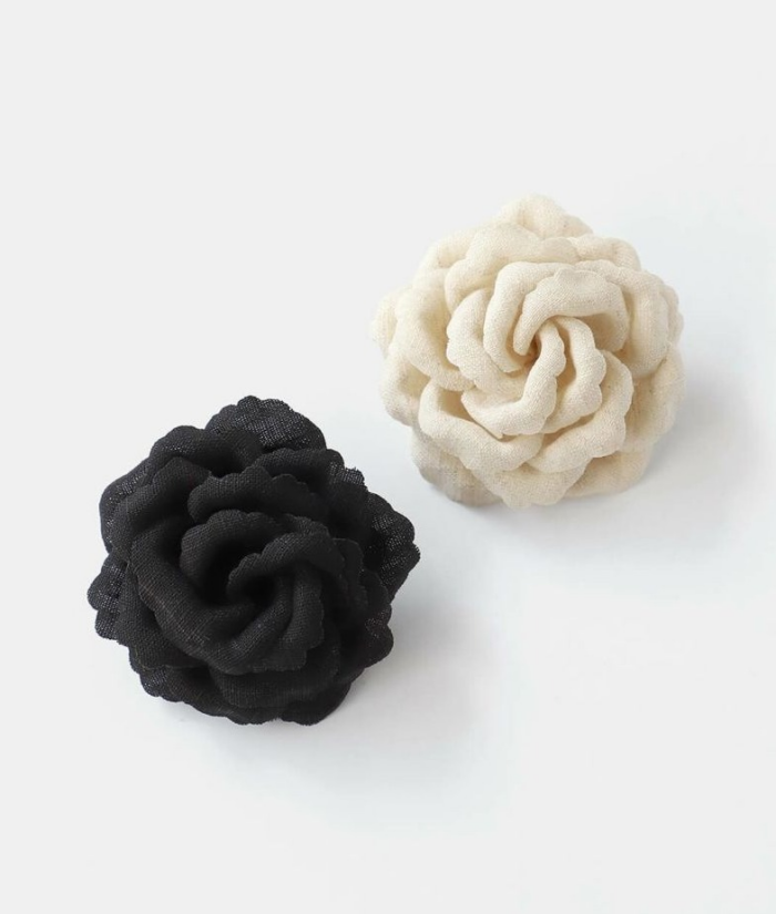 キレイめコーデにも使えるフォーマルウェア