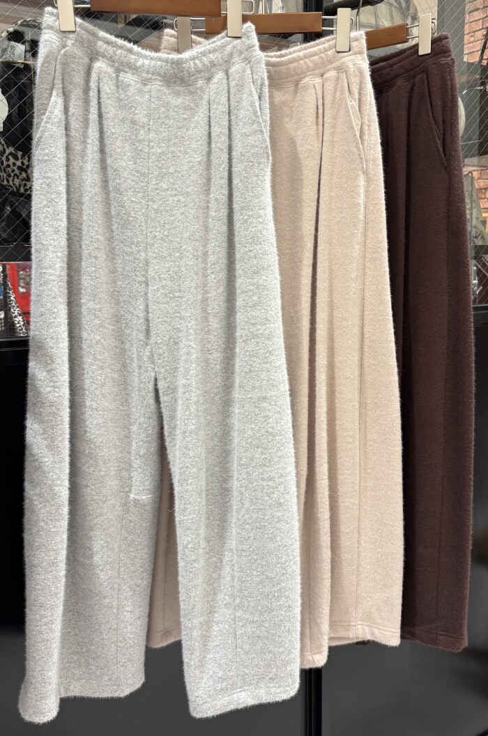 新作アイテム入荷しております！！